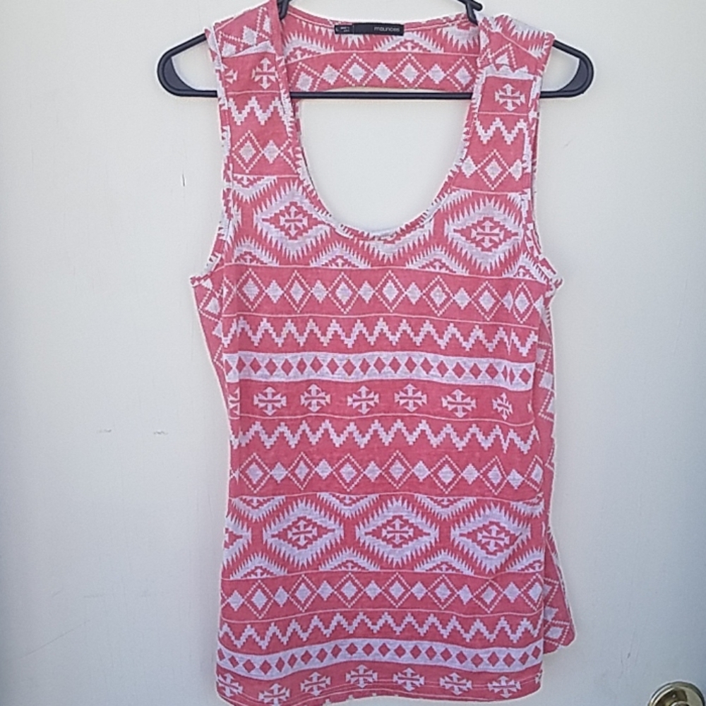 maurices large geometric tank